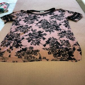 Women’s top size 1x